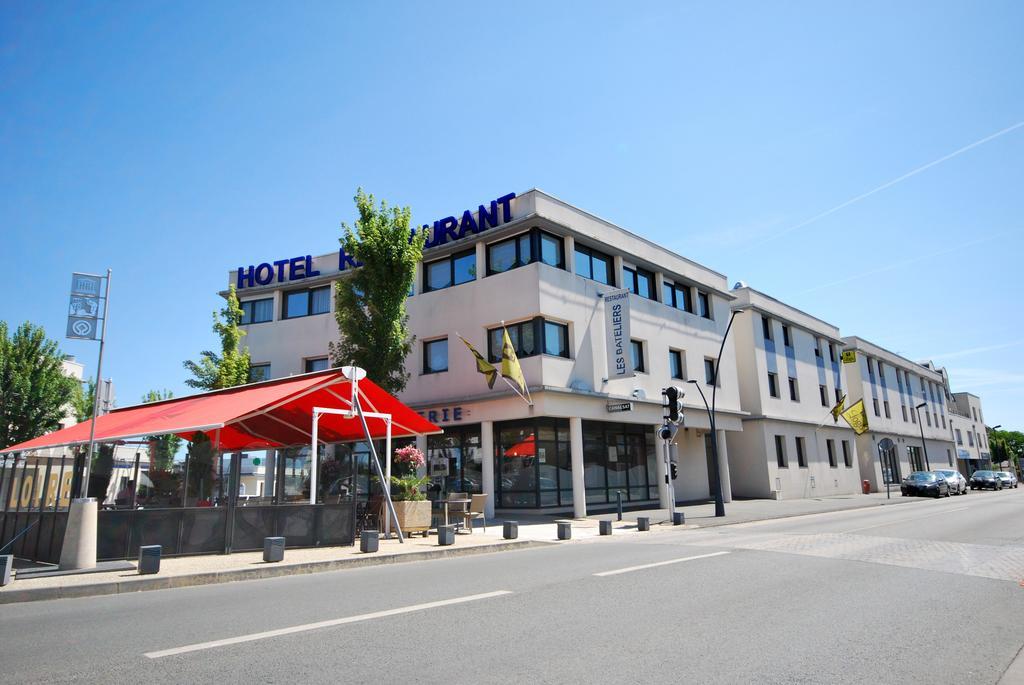 Hotel De Loire Et Restaurant Les Bateliers Trelaze Экстерьер фото