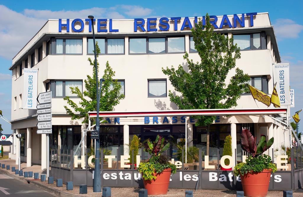 Hotel De Loire Et Restaurant Les Bateliers Trelaze Экстерьер фото
